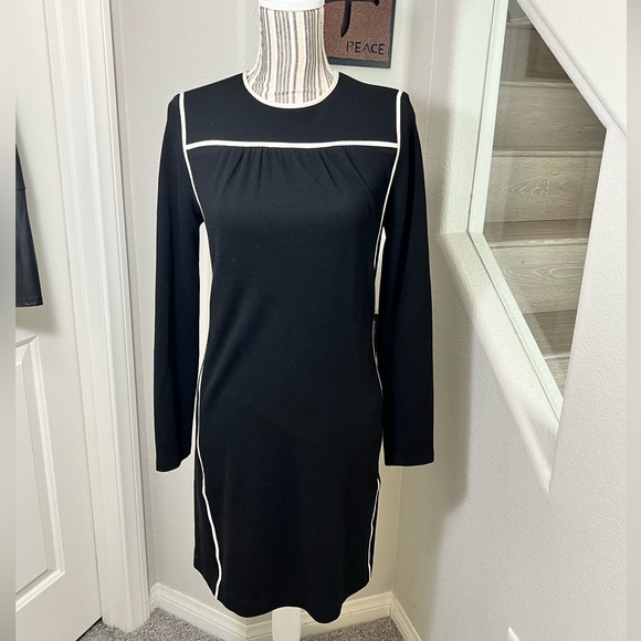 Elie Tahari Dresses & Skirts - ELIE TAHARI $200 Black White Long-Sleeve Wool-Blend Crew Neck Knit Dress size S